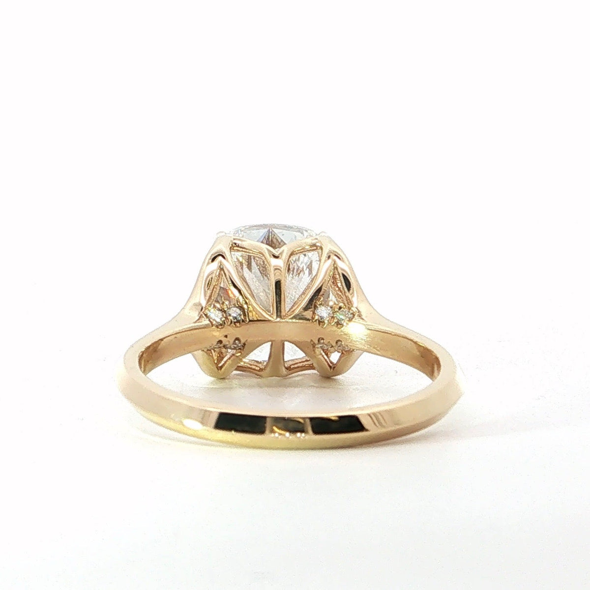Elongated Cushion Knife-Edge Solitaire | Petal Prong Setting | 18KT Gold - Lab Engagement Ring