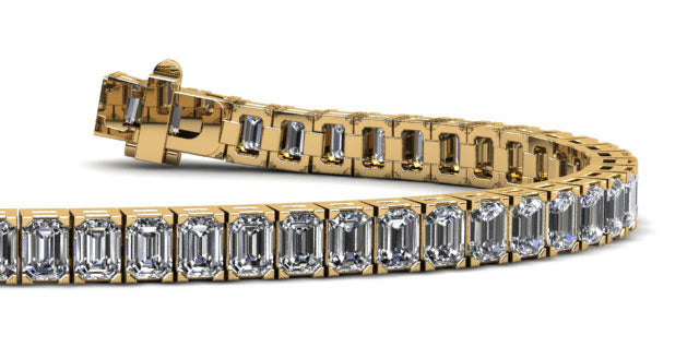 Emerald cut diamond tennis bracelet in 14KT gold, 11–21ct TW – view 3 of 4
