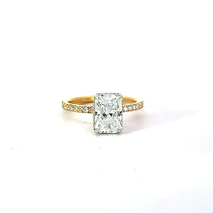 Radiant Cut Natural Diamond – Reverse Halo – video