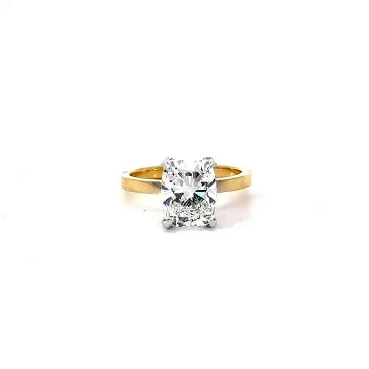 Elongated Cushion Cut Natural Diamond – 2MM Cigar Band – video